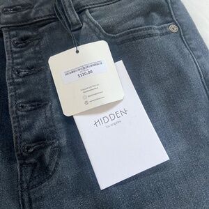 Black kick out jeans